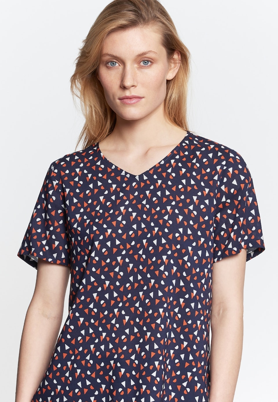 Kurzarm Popeline Shirtbluse aus 100% Viskose in Dunkelblau | Seidensticker Onlineshop