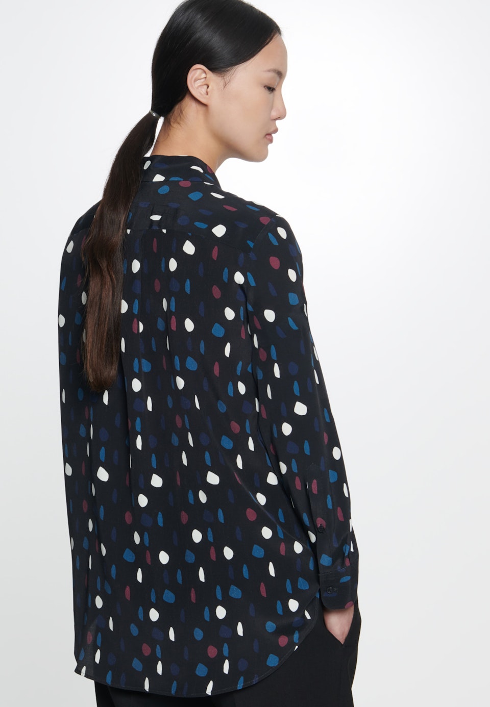 Chiffon Hemdbluse aus 100% Viskose in Grau | Seidensticker Onlineshop