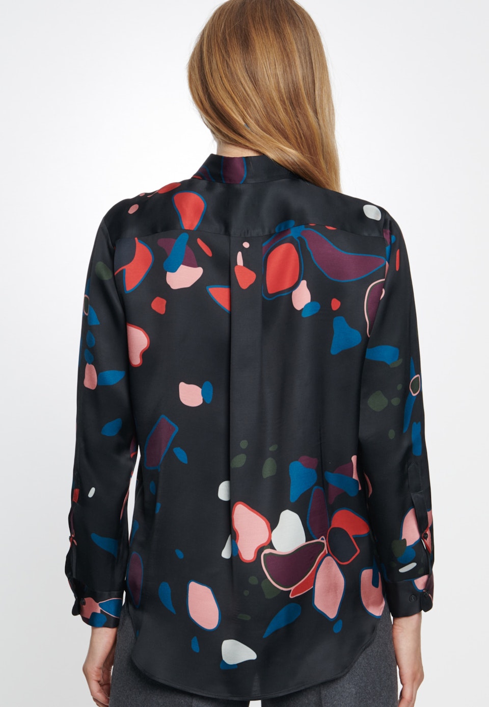 Satin Hemdbluse aus 100% Viskose in Grau | Seidensticker Onlineshop